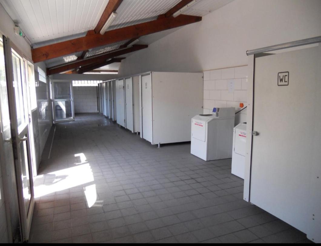 Vacances Familiales Dans Camping Avec Piscine Fréjus Exterior foto