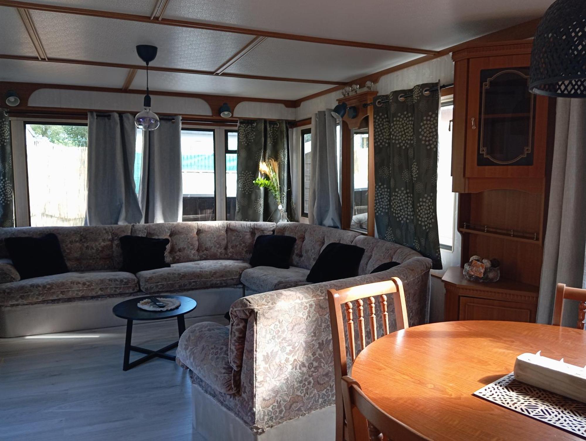 Vacances Familiales Dans Camping Avec Piscine Fréjus Quarto foto