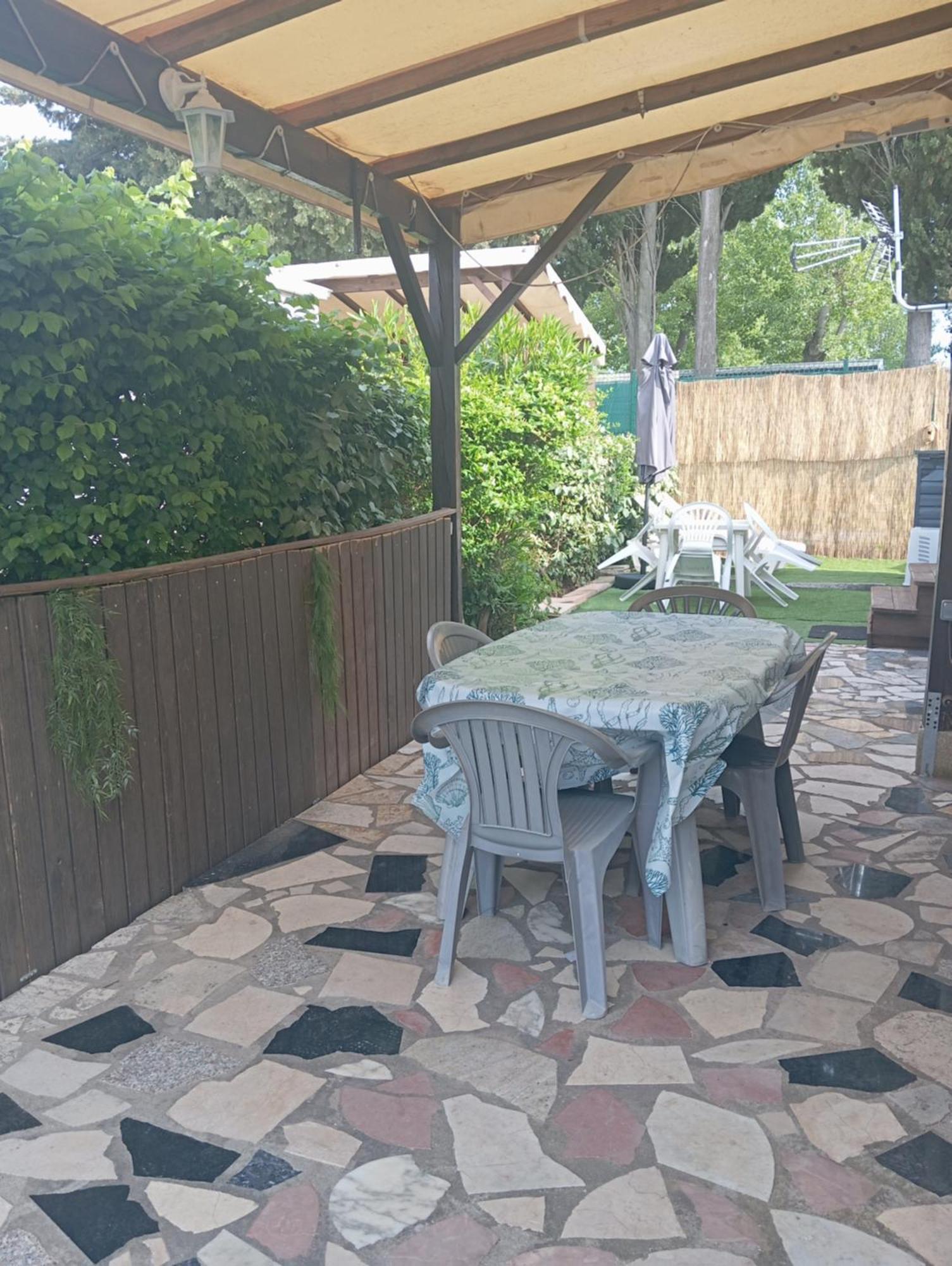 Vacances Familiales Dans Camping Avec Piscine Fréjus Quarto foto